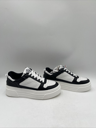 NWB Women’s Le TIGRE Midtown Platform Sneakers Black/White 7M