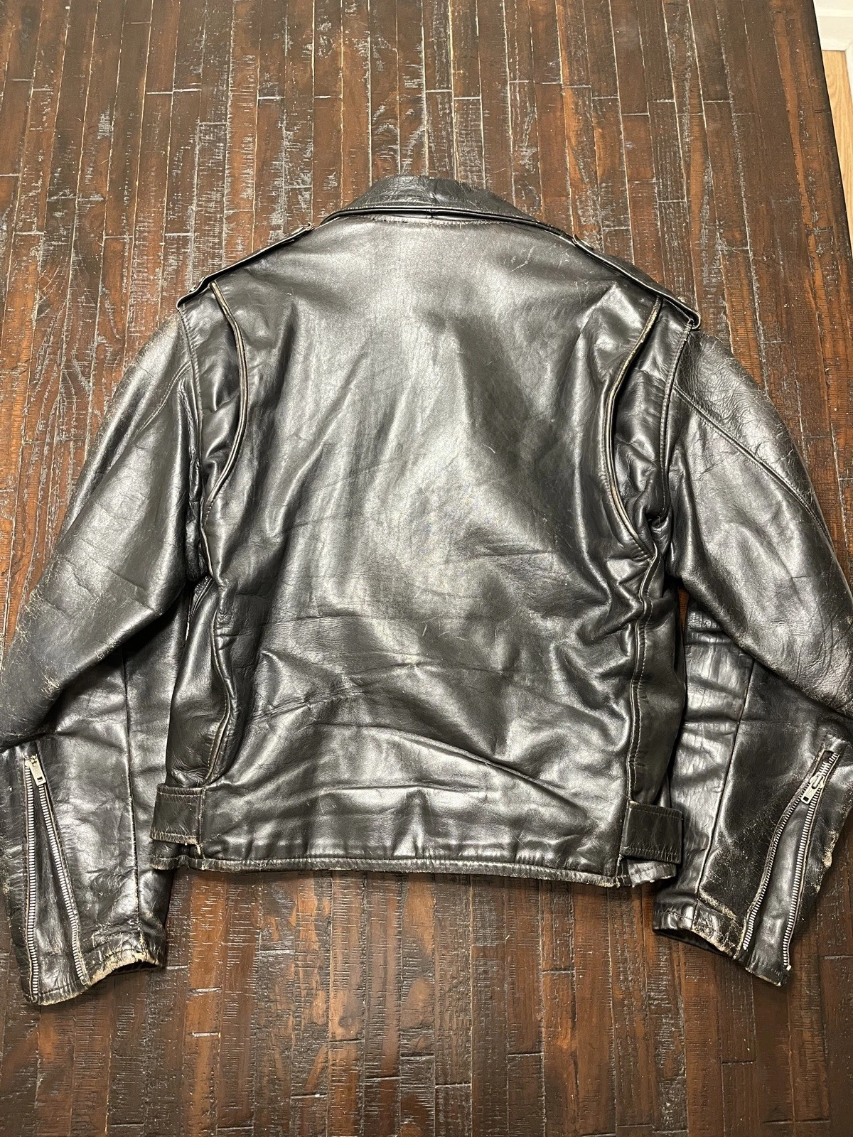 Picture 2 of 24