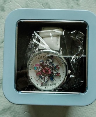 Sanrio Hello Kitty ZGO Rotating Merry-Go-Round Uhr Neu Limited Edition