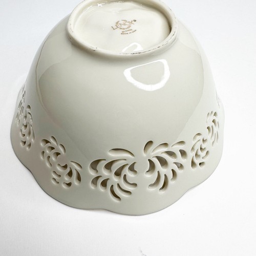 Lenox Westbury Kollektion 8" geprägte Pierce Schale Koordinaten mit Ewigkeit - Bild 6 von 9