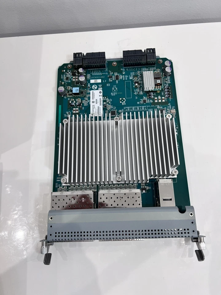 EXTREME NETWORKS 8418XSQESM 16x1/10G SFP+,2x40G QSFP+ - EC8404005-E6 ETHERNET - Image 3 of 4