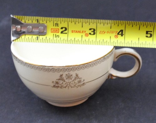 Taza de café de té vintage Crown Potteries con rollo dorado descontinuada 2 3/8" G16 - Imagen 8 de 9