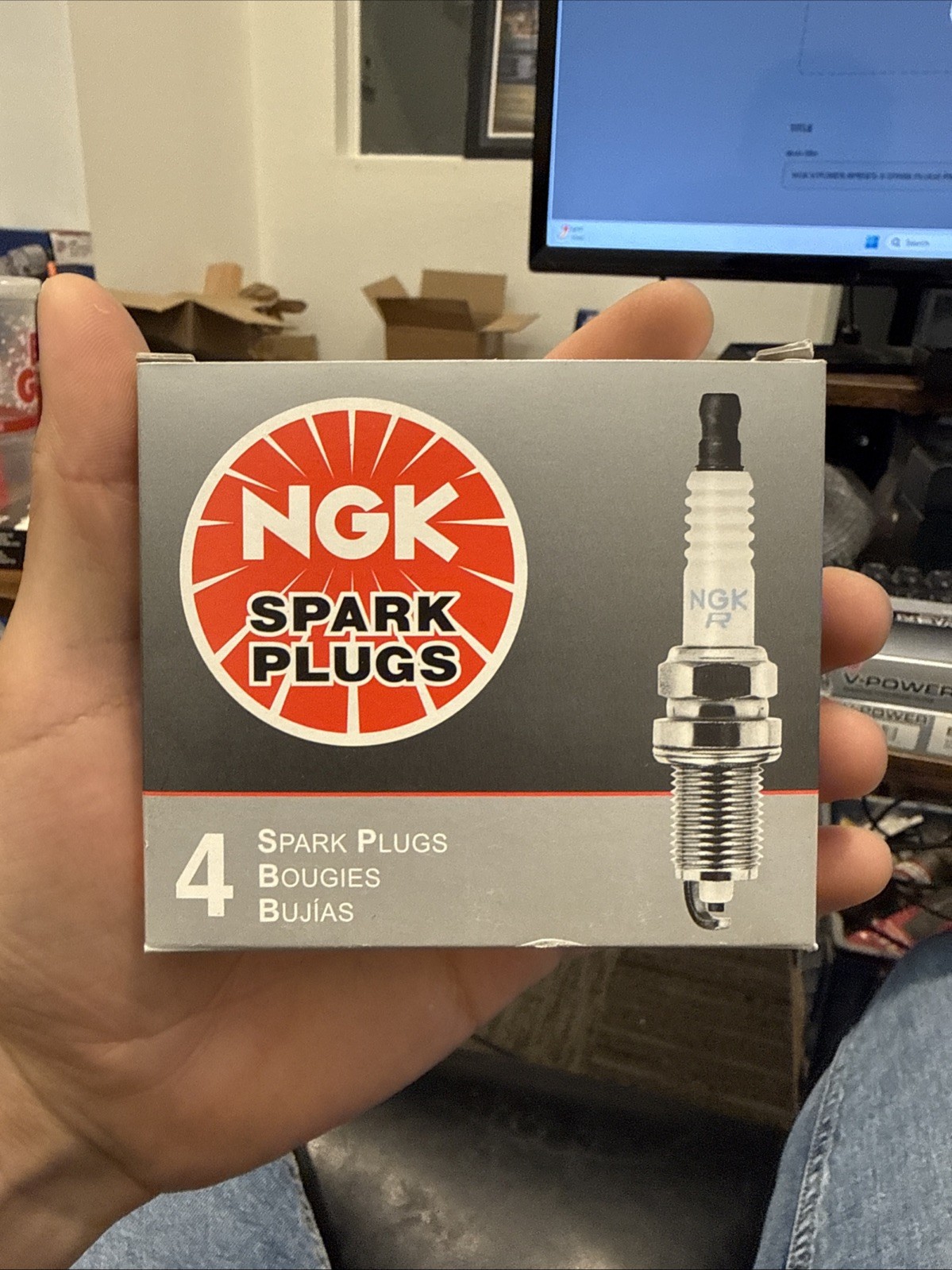 NGK V POWER BPR5ES-11 SPARK PLUGS PACK OF 4 #7634 NOS