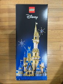 LEGO Disney: The Disney Castle (43222)