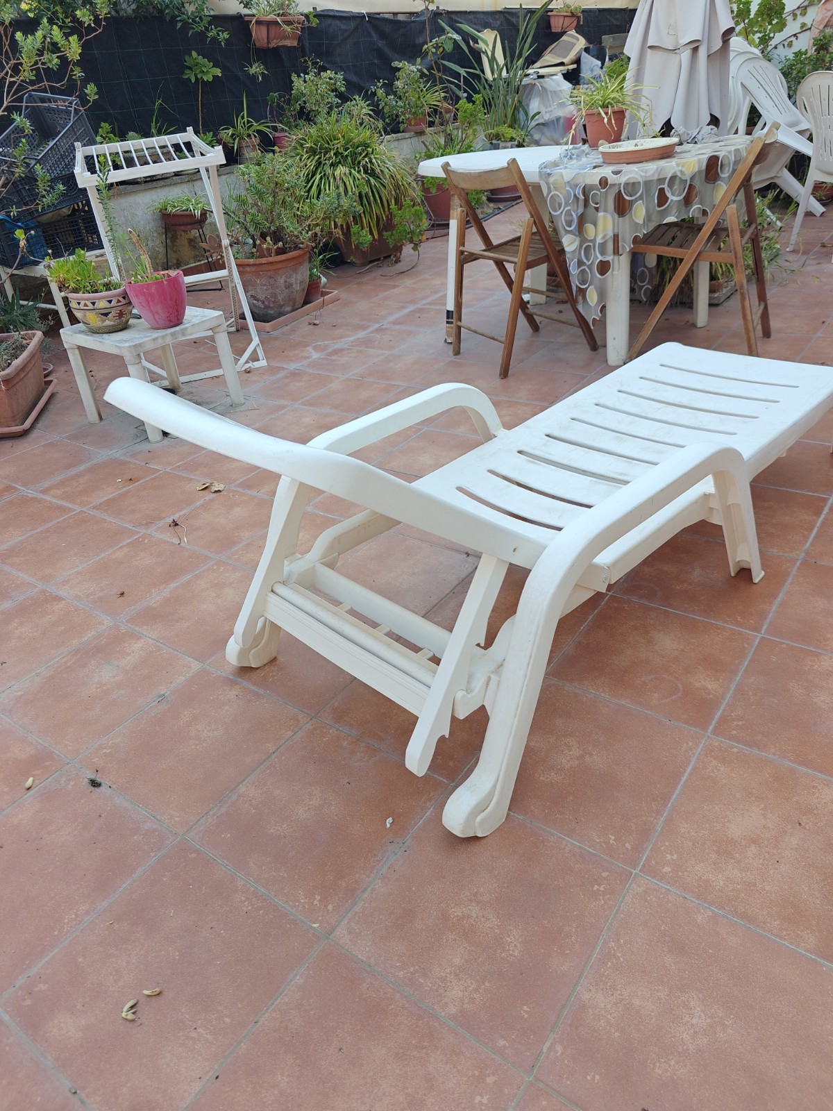 2 Lettini Prendisole Reclinabili in Resina Bianca da Giardino/Piscina
