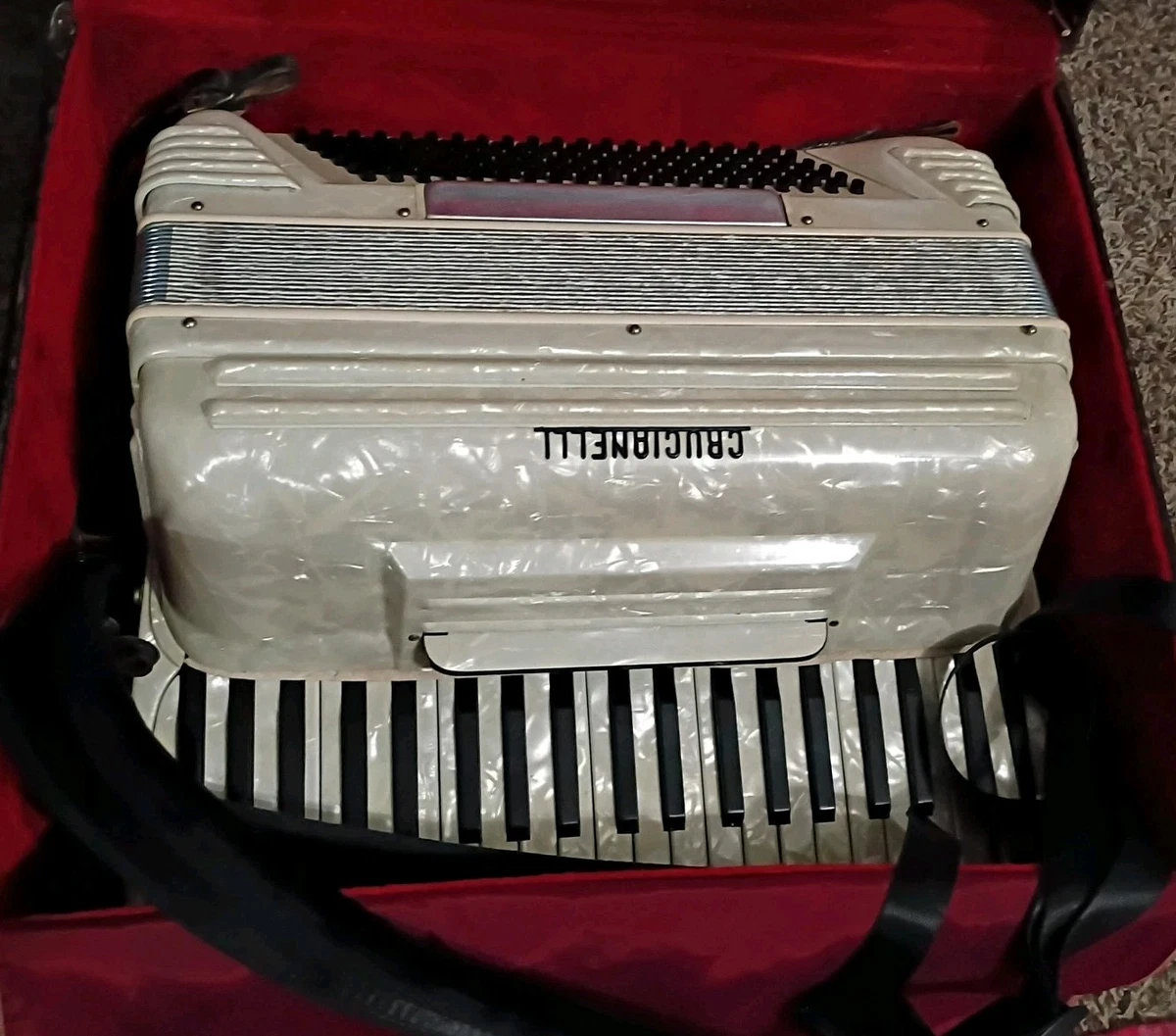 Crucianelli Accordions 41 Treble Keys for sale | eBay