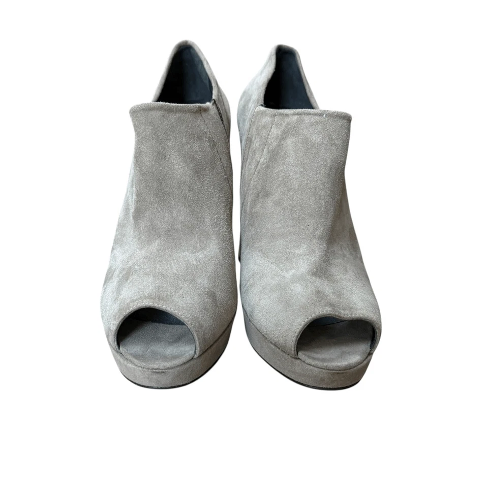 Stuart Weitzman grey suede peep-toe platform booties chunky block heel size 10 - Image 2 of 4