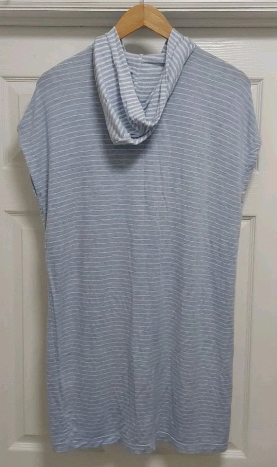 Vestido para mujer Lauren Ralph Lauren de tela de felpa con capucha de vacaciones mediano  Foto 2 de 4