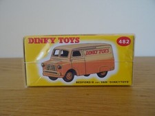 DINKY TOYS Van 482 1:43 MB418