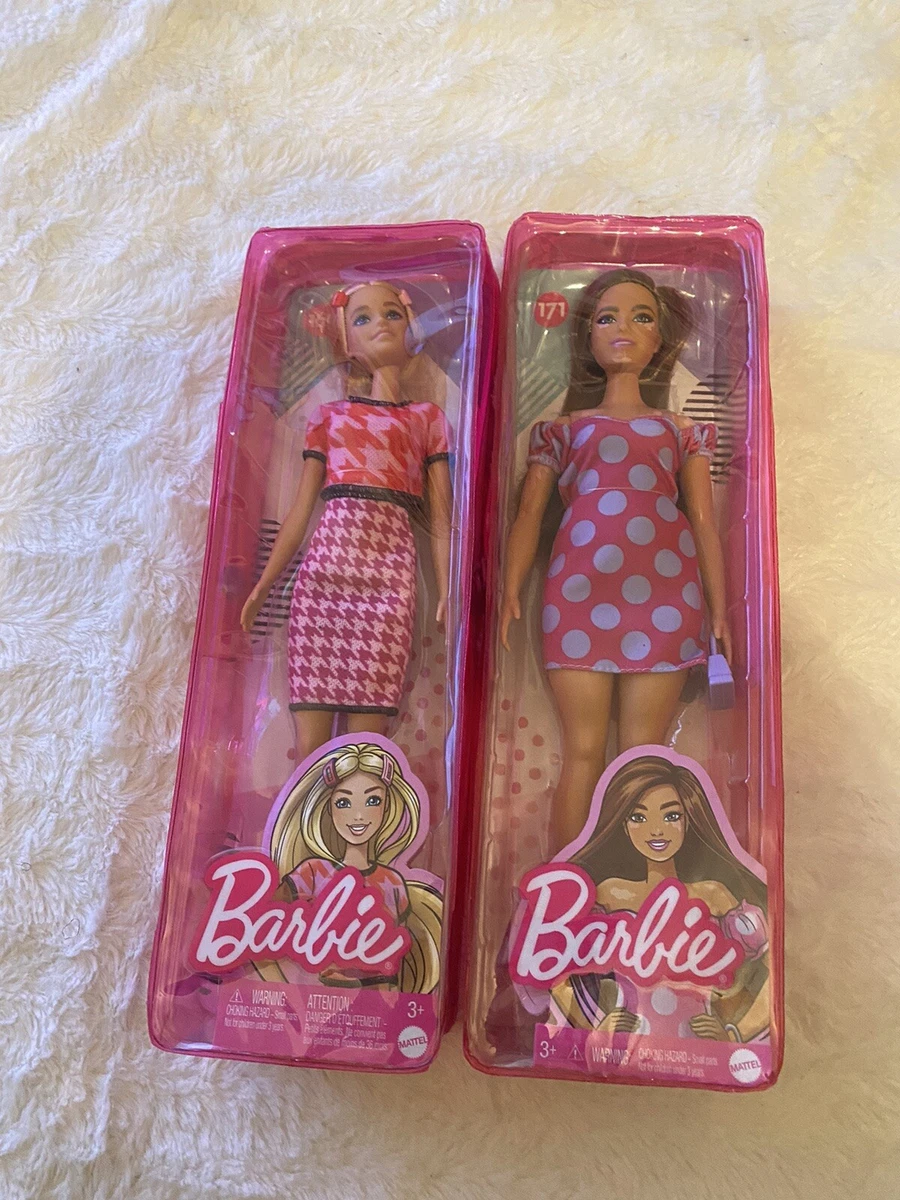 Pack of 2024 barbie dolls