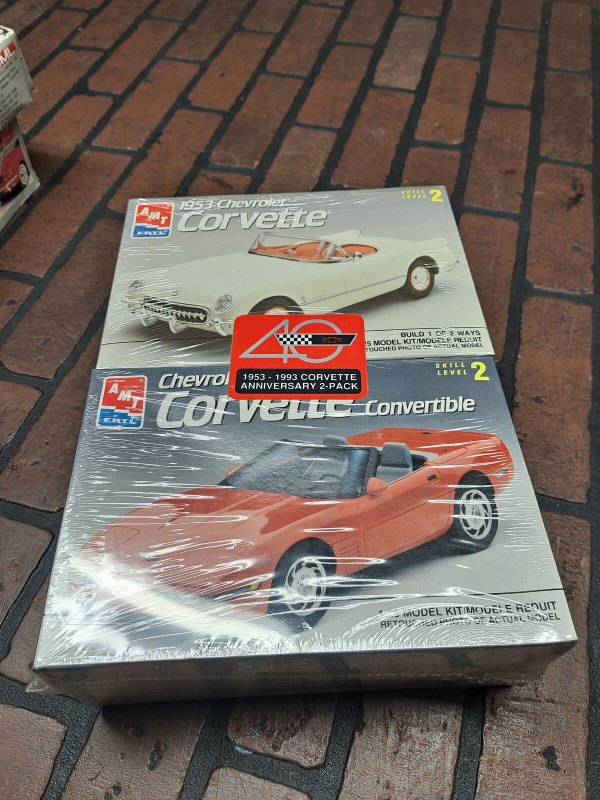 AMT ERTL 1:25 Scale Chevrolet Corvette Convertible 2 Pack Model Kit | eBay