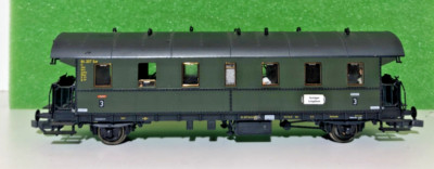 DRG Personenwagen Karlsruhe KK Kupplung Figuren Roco HO 1:87 Zustand (2-3) S5-23