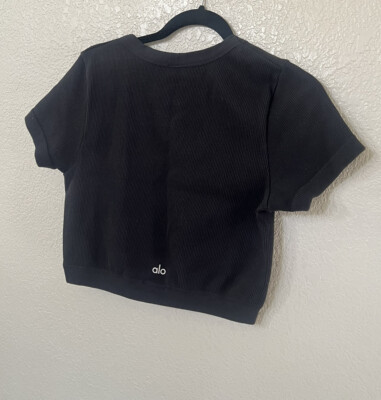 New Alo Yoga Seamless Ribbed Serene Short Sleeve Top In Black Size