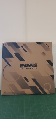 Evans EQ3 Clear 20'' Bass Batter Bassdrumfell