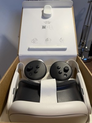 Meta Quest 3 512 GB VR Headset with Controllers, White