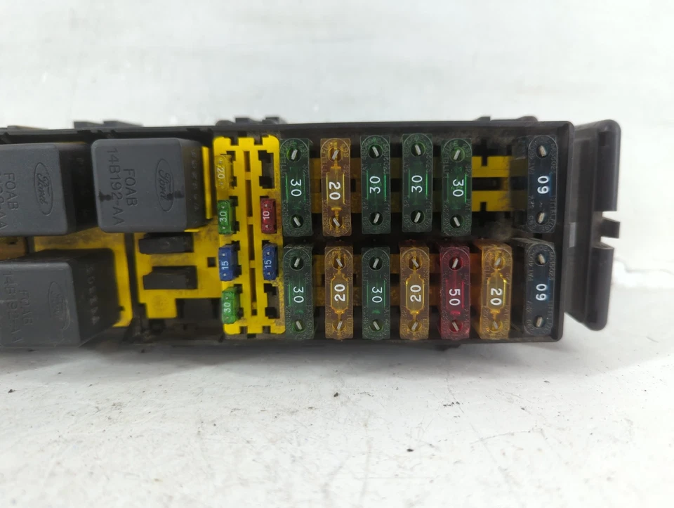 Mercury Mountaineer 1997 caja de fusibles caja de fusibles módulo de relé F67b-14a003-aa AGO7Z Foto 4 de 4