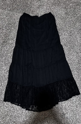 Women s Xhilaration Black Solid Tiered Lace Hem Midi Skirt Size M Elastic Waist