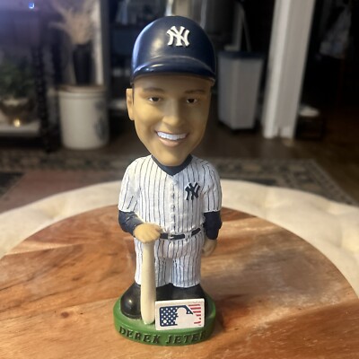 Derek Jeter Limited Edition JC Penney Bobblehead Bobble Dobble 420