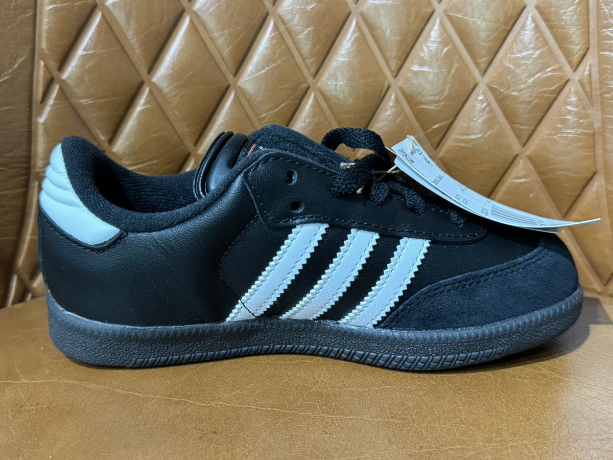 サンバクラシック　アディダス adidas Unisex-Kids Samba Classic Leather Soccer Shoe Size