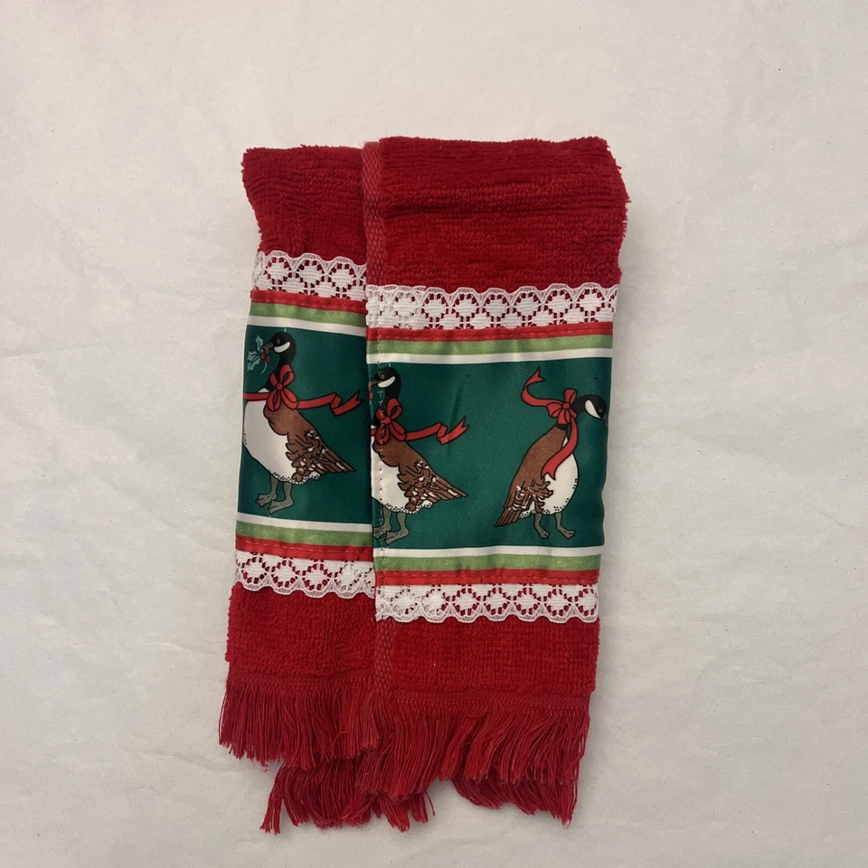 Saturday Knight Ltd. 假日手巾圣诞鹅设计 X2 复古   — 第 3/4 张图片