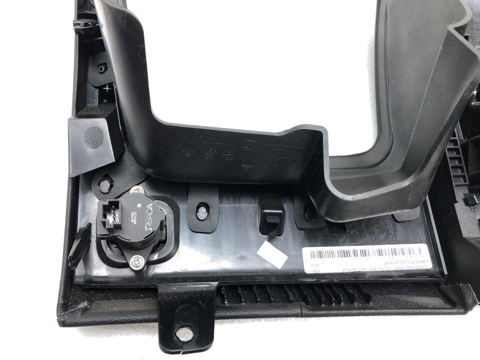 2014-2019 MASERATI GHIBLI S Q4 LEFT DRIVER FRONT DASH LOWER KNEE PANEL OEM.