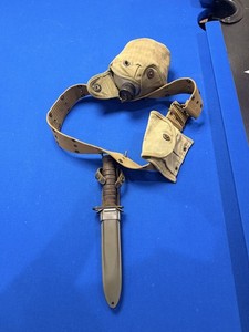 US WW2 Camillus Bayonet Fighting Knife w/ Scabbard canteen, belt and ammo pouch