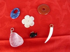 6 CIONDOLI PIETRE SEMIPREZIOSE – PESO TOTALE 39,20 gr - LEGGI TESTO