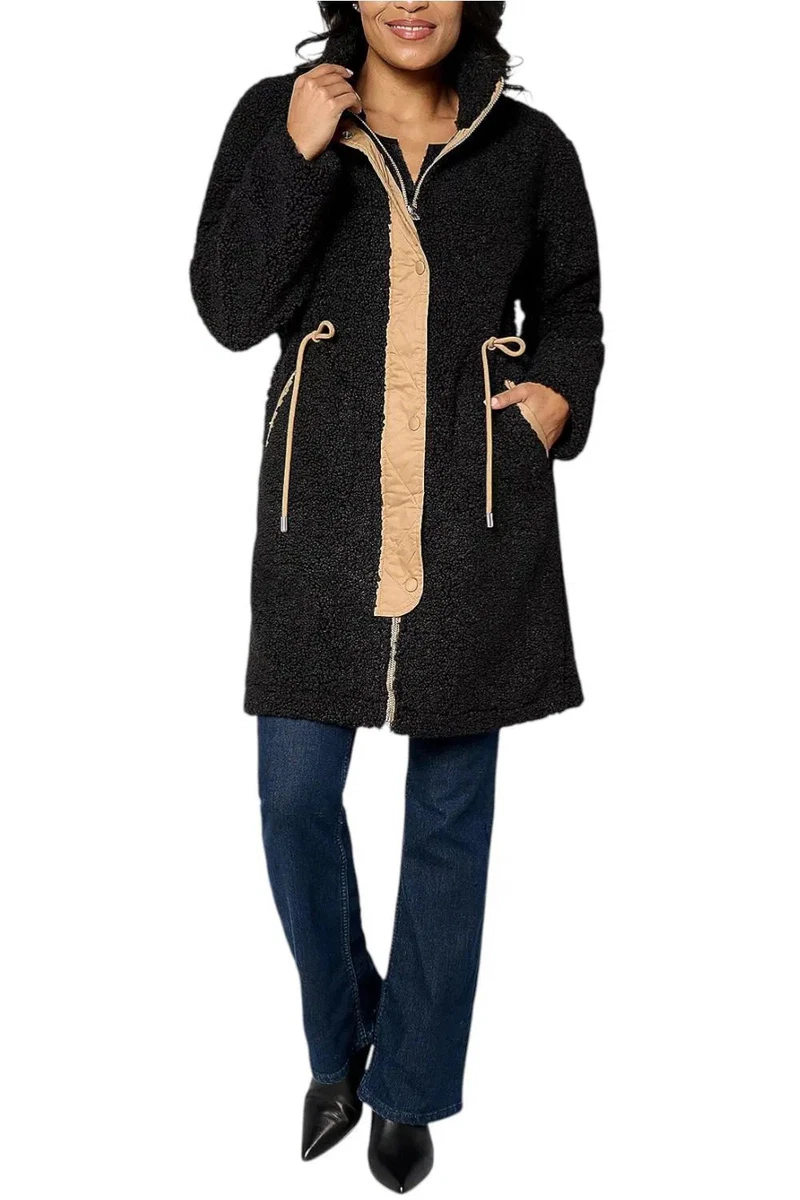 Manteau noir en suédine ceinturé à fourrure synthétique
