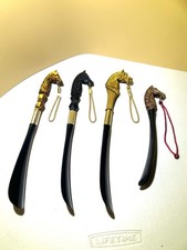 4-Vintage Horsehead Handle Shoehorns. Bakelite/plastic. 11.5   8.5  