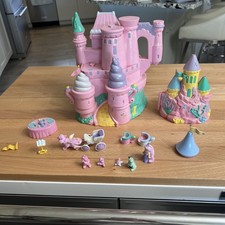 245 Trendmasters 1995 Vintage Starcastle Magical Tea Party Castle Playset