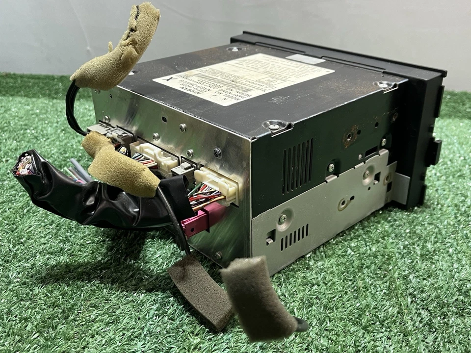 Receptor de radio reproductor de CD Nissan Altima Am Fm 2008-2009 Foto 3 de 4