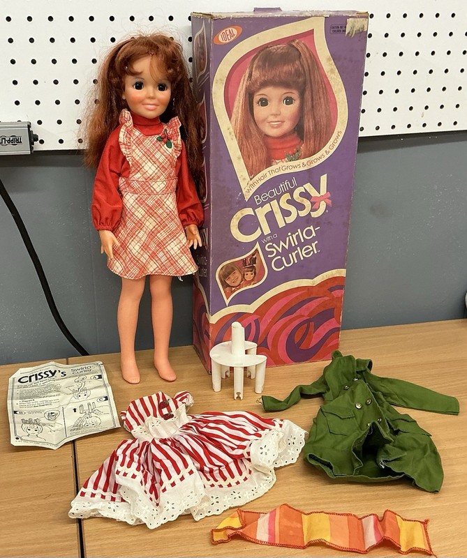 Vtg. In Box Crissy Swirla-Curler IDEAL Doll W/ Accessories And Manual