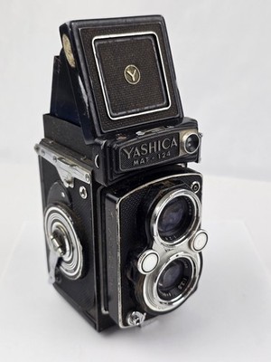 Yashica Mat 124 Medium Format TLR Film Camera Untested Parts / Repair