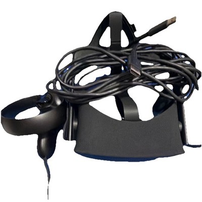 Oculus Rift CV1 VR Headset   Tested Working   1 Controller Included