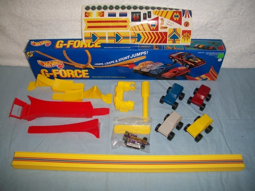 Hot Wheels #1684 G-Force Stunt Set with Shadow Jet 1988