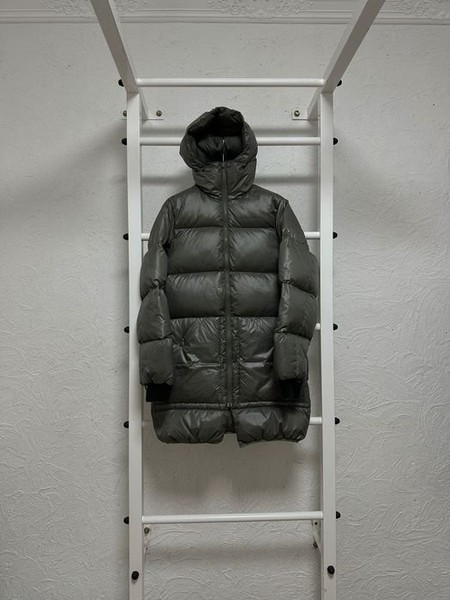 Women Peak Performance Puffer Jacket Black 36