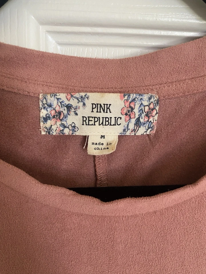 Vestido recto rosa terciopelo gamuza sintética Pink Republic talla mediana Foto 2 de 4