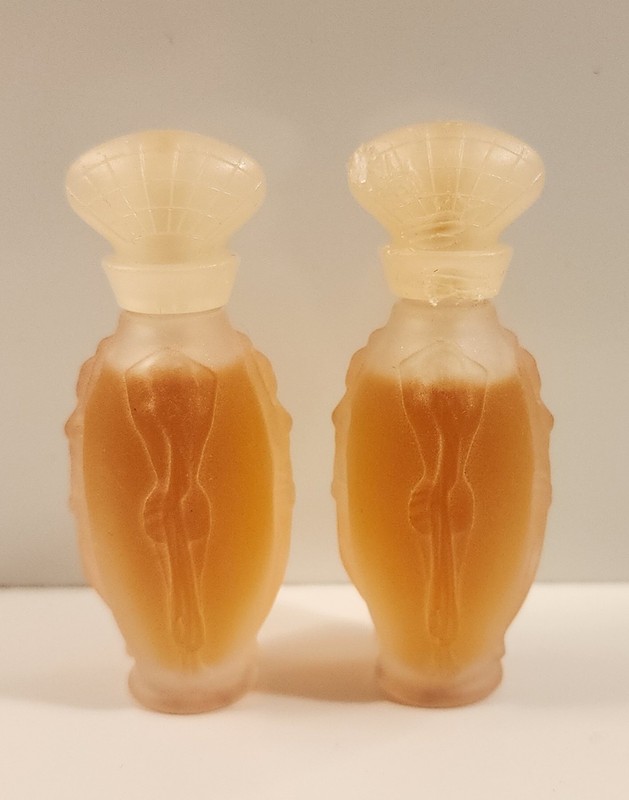 2 New Mini Vicki Tiel Women's Vintage Splash Miniature Perfume, 
