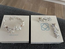 POIRIER Brautschmuck Ohrenringe: NC 1324 Silver Armband :  NC-1331 Strass Blüten