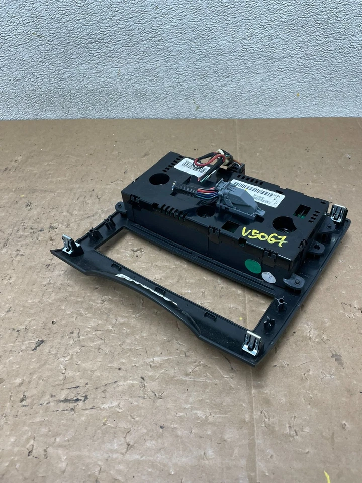 2009 2010 2011 Volkswagen Routan Ac Heater Climate Control p55111964aa v5067 DG - Image 4 of 4