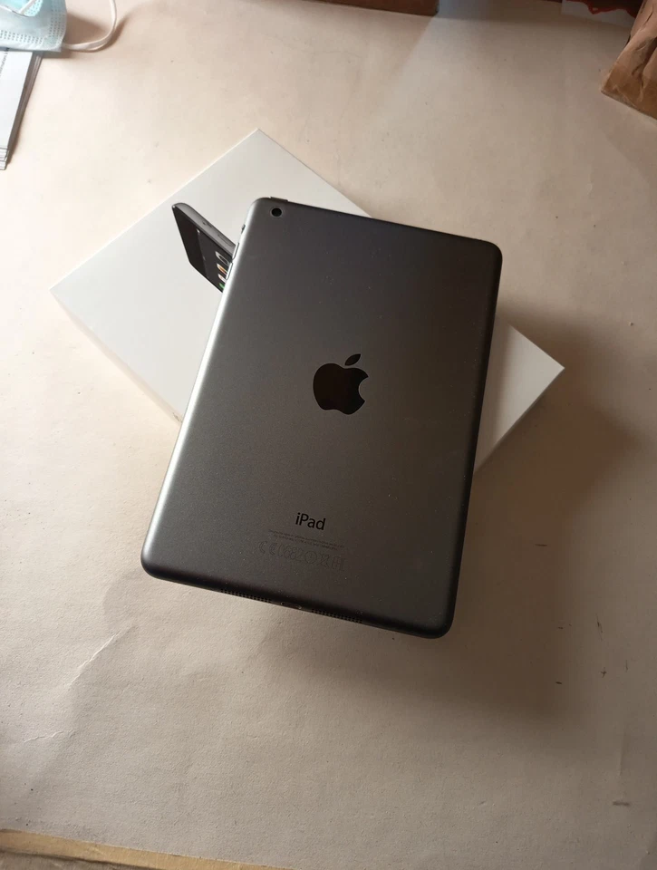 Apple iPad mini 1. Gen. 16GB, WLAN, 20,07 cm, Spacegrau, sehr gut erhalten - Bild 3 von 4