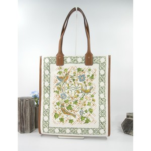 ella printed logo tote