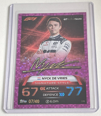 Topps   Turbo Attax F1 2023 #370 NYCK DE VRIES Signature Style Purple 07/40