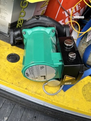 Wilo Top-S 1.5x40 Cast Iron 2 Speed Circulator Pump 