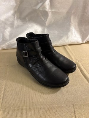 Clarks Women's Cora Rouched Black Leather Ankle Boots