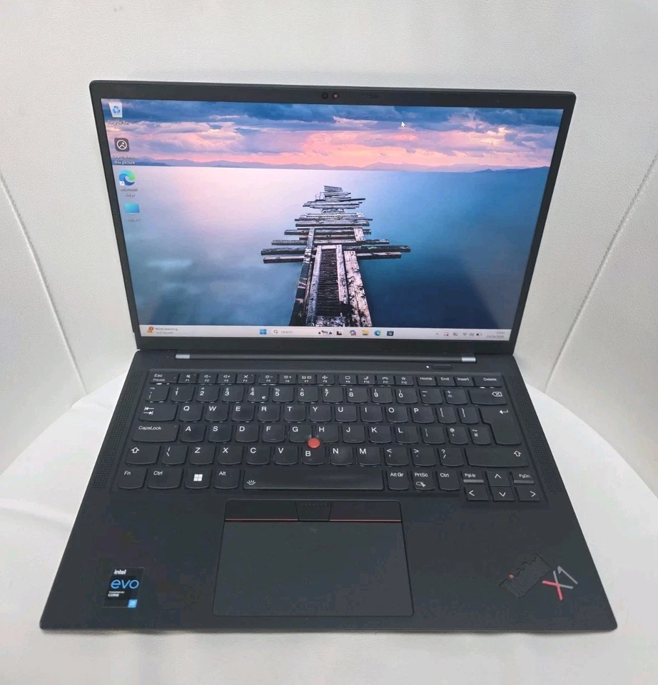 Lenovo ThinkPad X1 Carbon G9 · i7-1165G7 · 32GB · 256GB, photo 1 of 5
