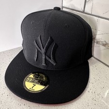 New York Yankees New Era 59Fifty Fitted Men's Hat - Black