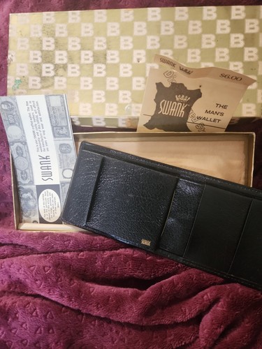 Vtg SWANK Mans Wallet
