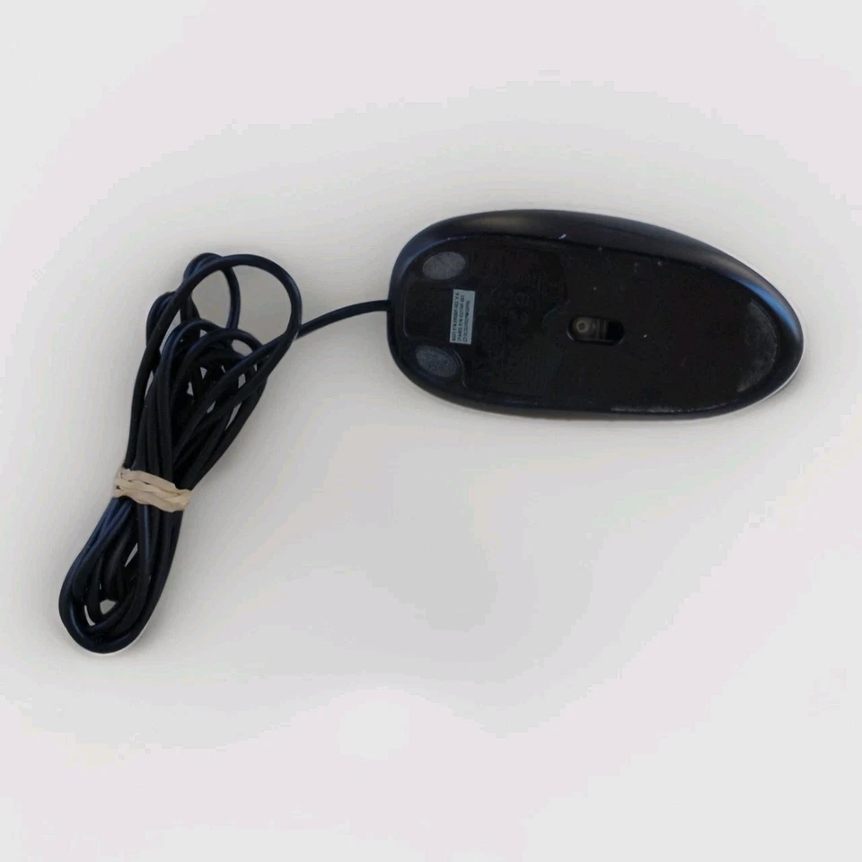 HP Computer Mouse Part #: 537749-001 USB Wired OPTICAL Mouse - Image 2 of 3