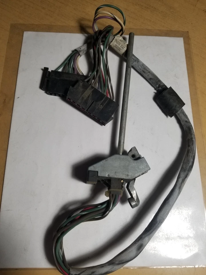 Interruptor limpiaparabrisas de 2 velocidades OEM Mopar 4221232 sin intermitente sin inclinación 1983-85 Foto 3 de 4